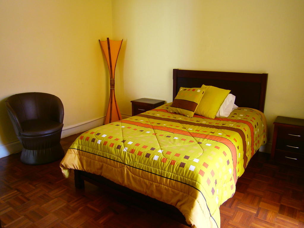 The Yellow House Quito Habitación foto